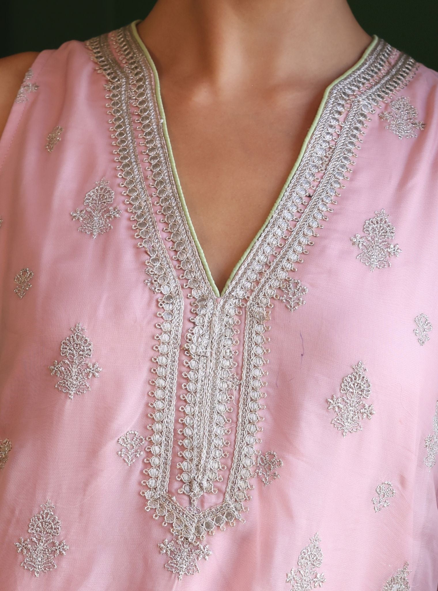 Mulmul Organza Ishq Onion Pink Kurta With Mulmul Organza Ishq Onion Pink Sharara