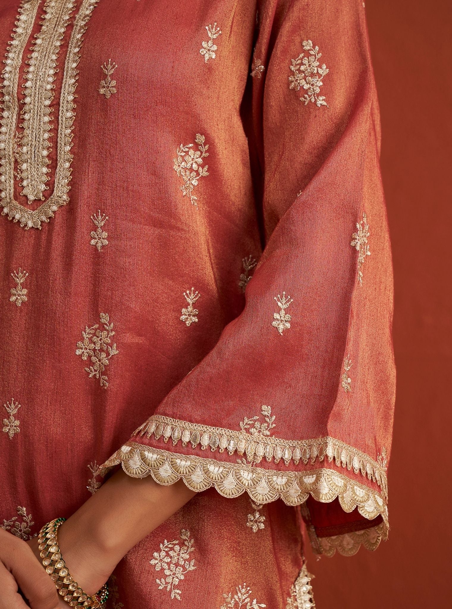 Vaari Tissue Linen Satin Red Kurta