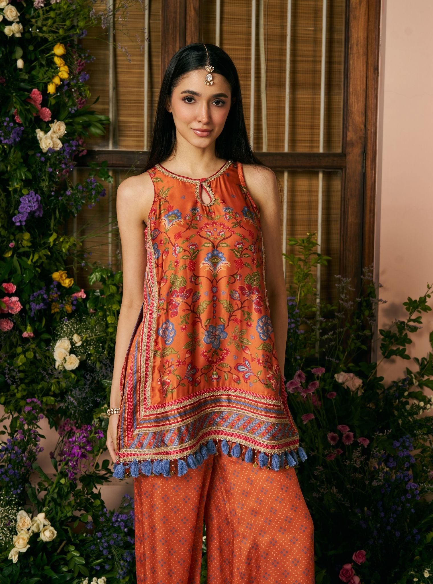 Taali Cupro Satin Printed Orange Kurta Set