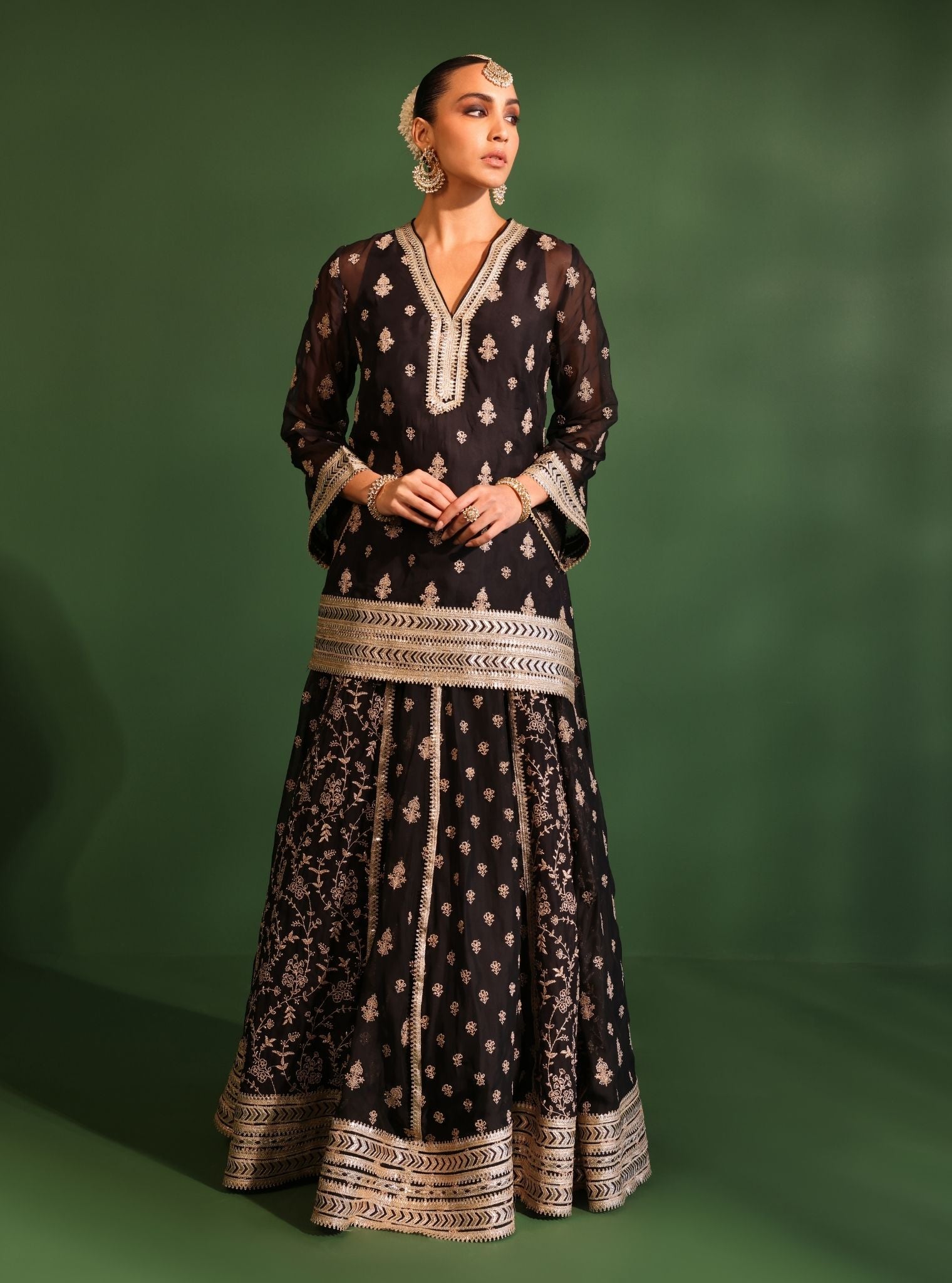 Mulmul Organza Tarang Black Kurta With Mulmul Organza Tarang Black Lehenga