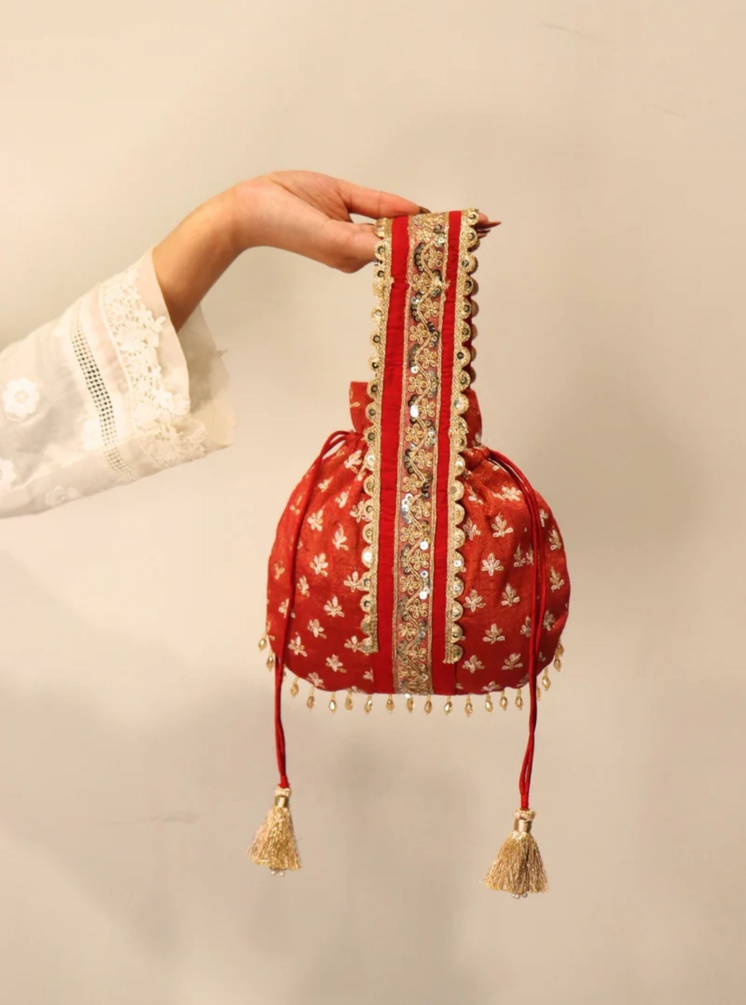 Mulmul Sawaari Red Potli Bag