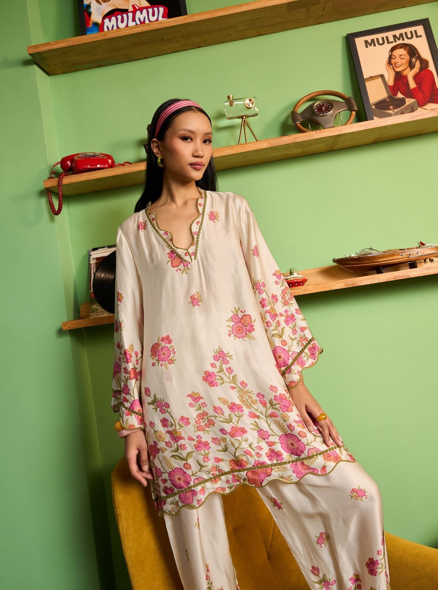 Nriti Cupro Satin Printed Off White Co-ord set