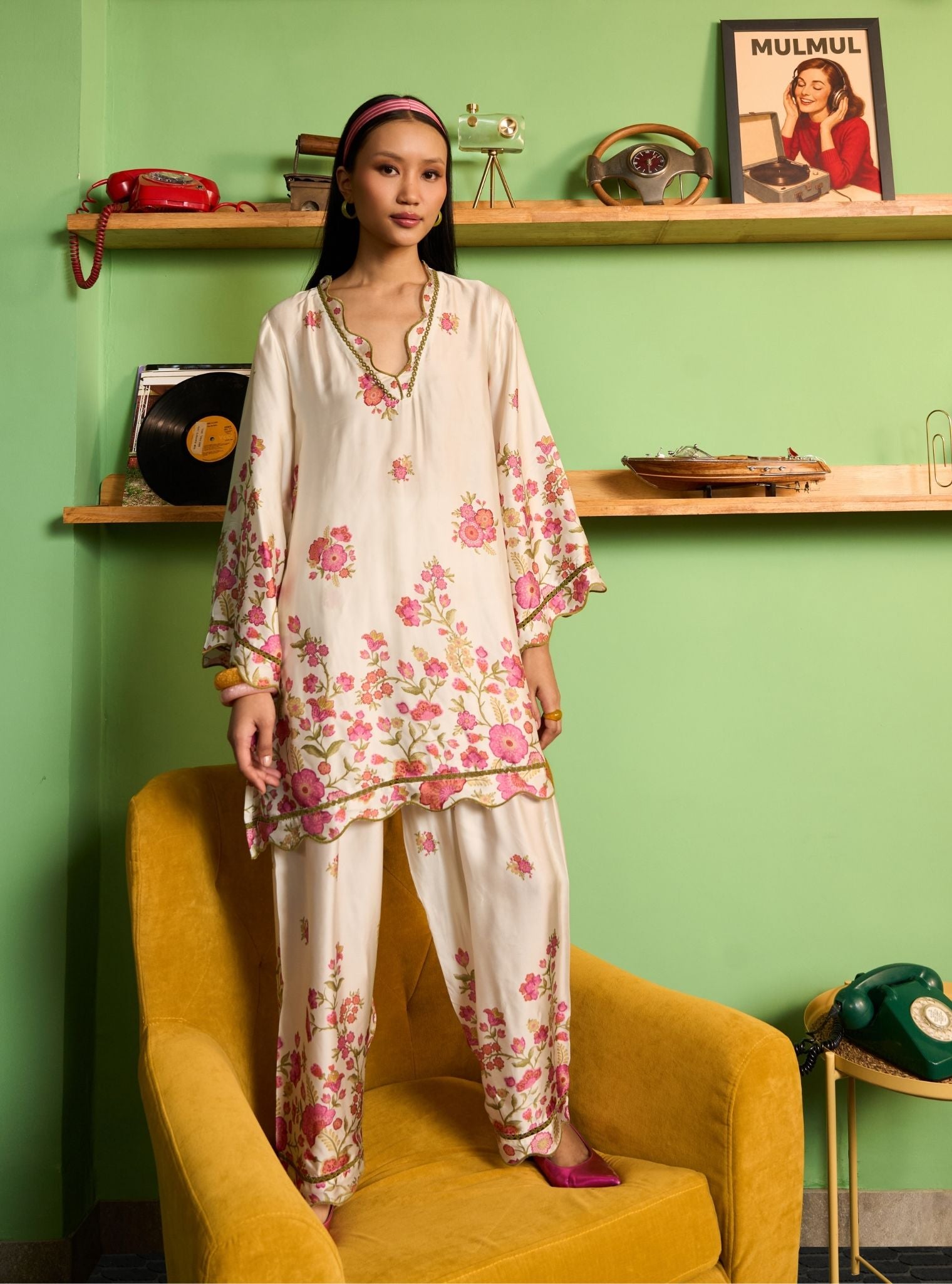 Nriti Cupro Satin Printed Off White Co-ord set