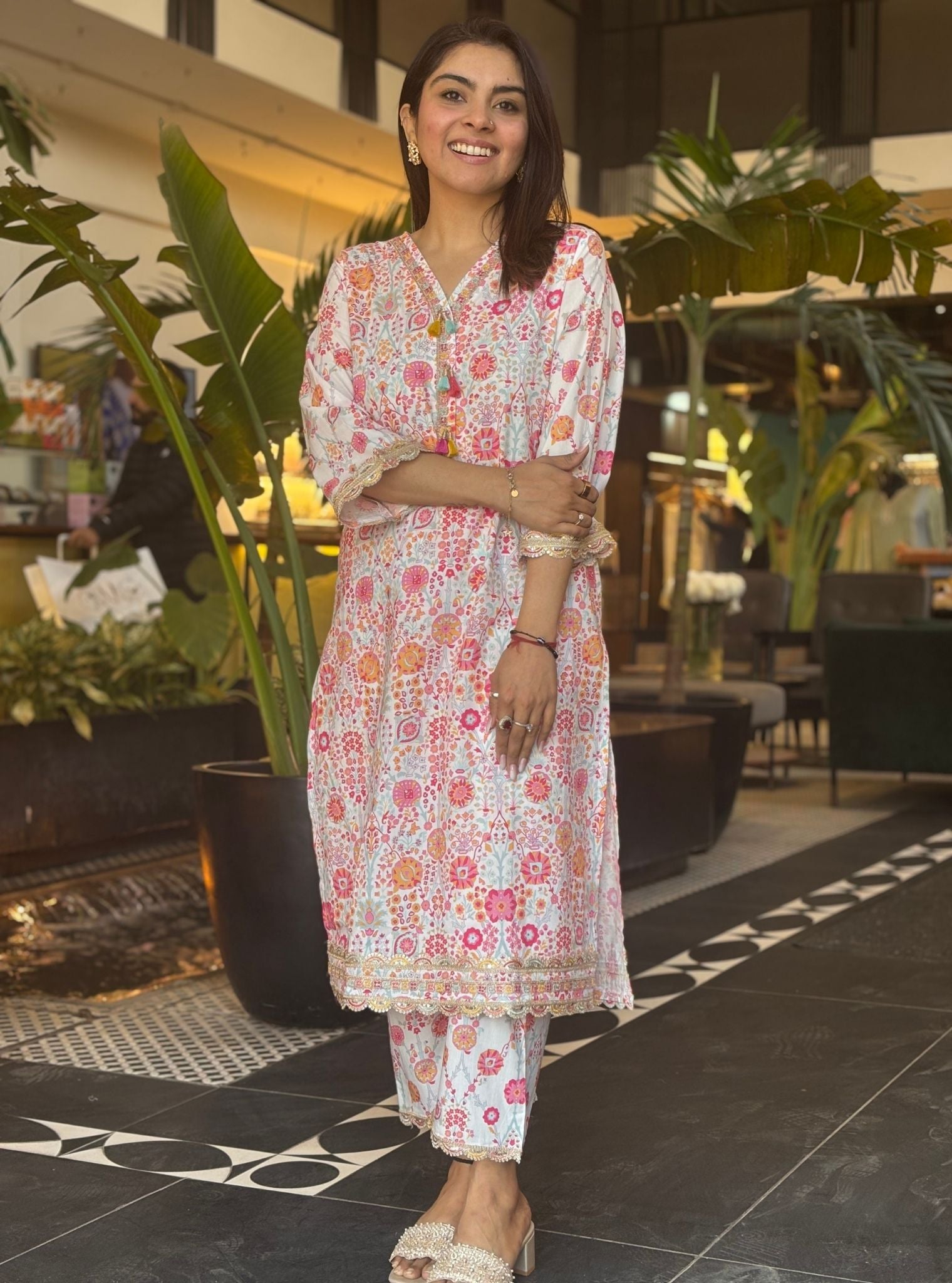 Mulmul Cotton Printed Florie White Kurta With Mulmul Cotton Printed Florie White Pant