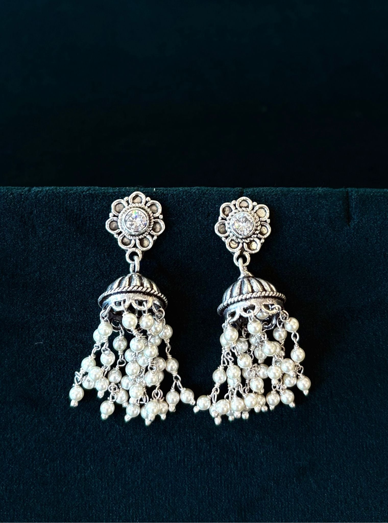 Zehra Jhumki