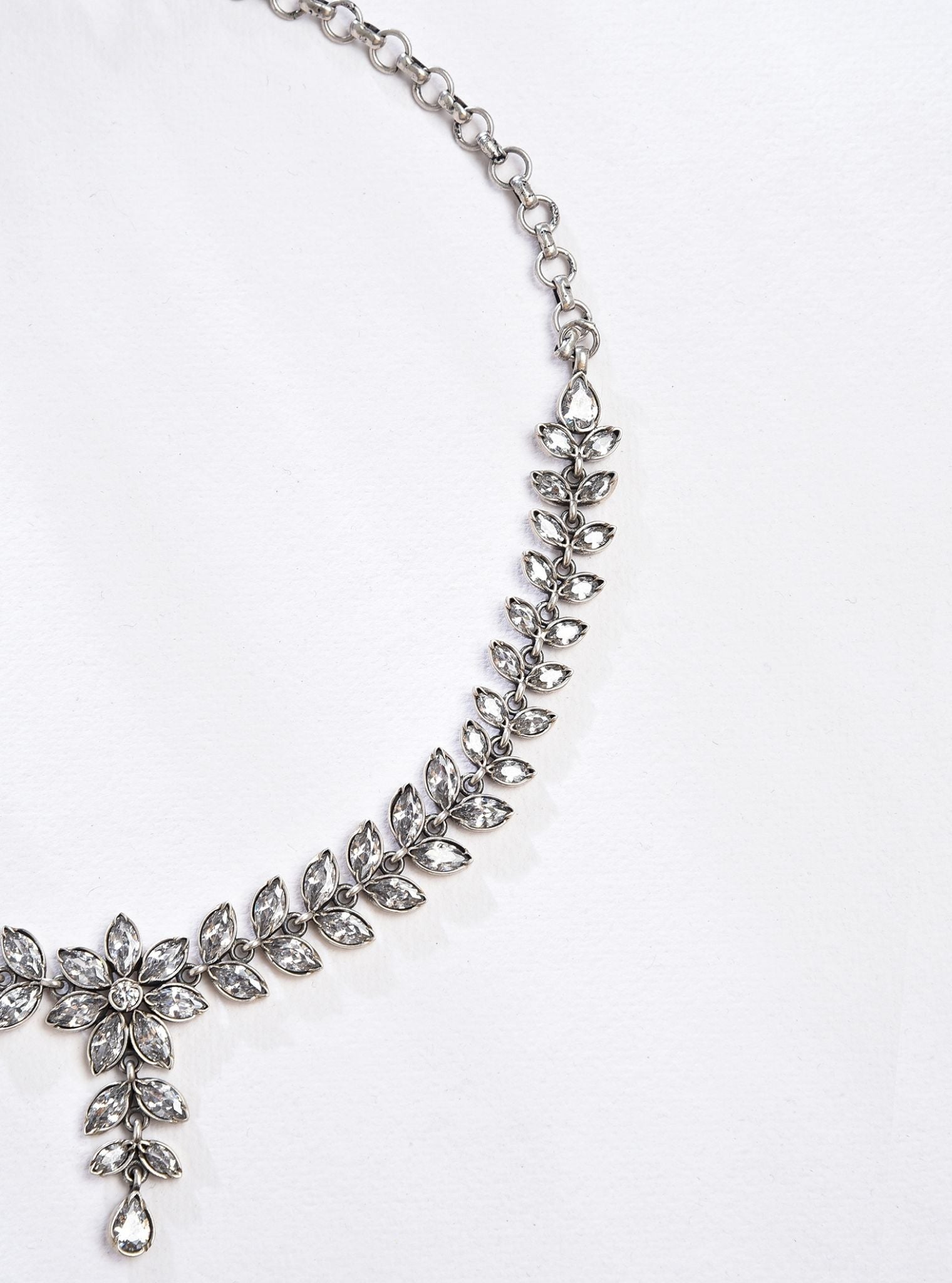 Sanshi Necklace