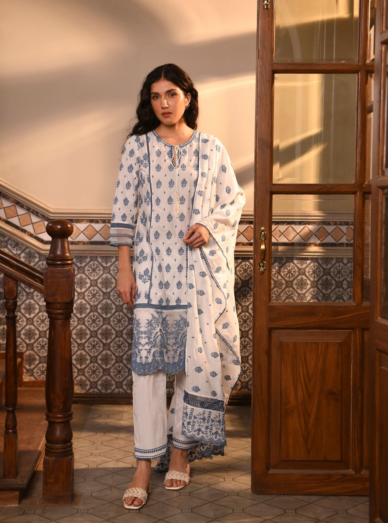 Mulmul Cotton Dinaz White LBlue Kurta With Mulmul Cotton Dinaz White LBlue Pant