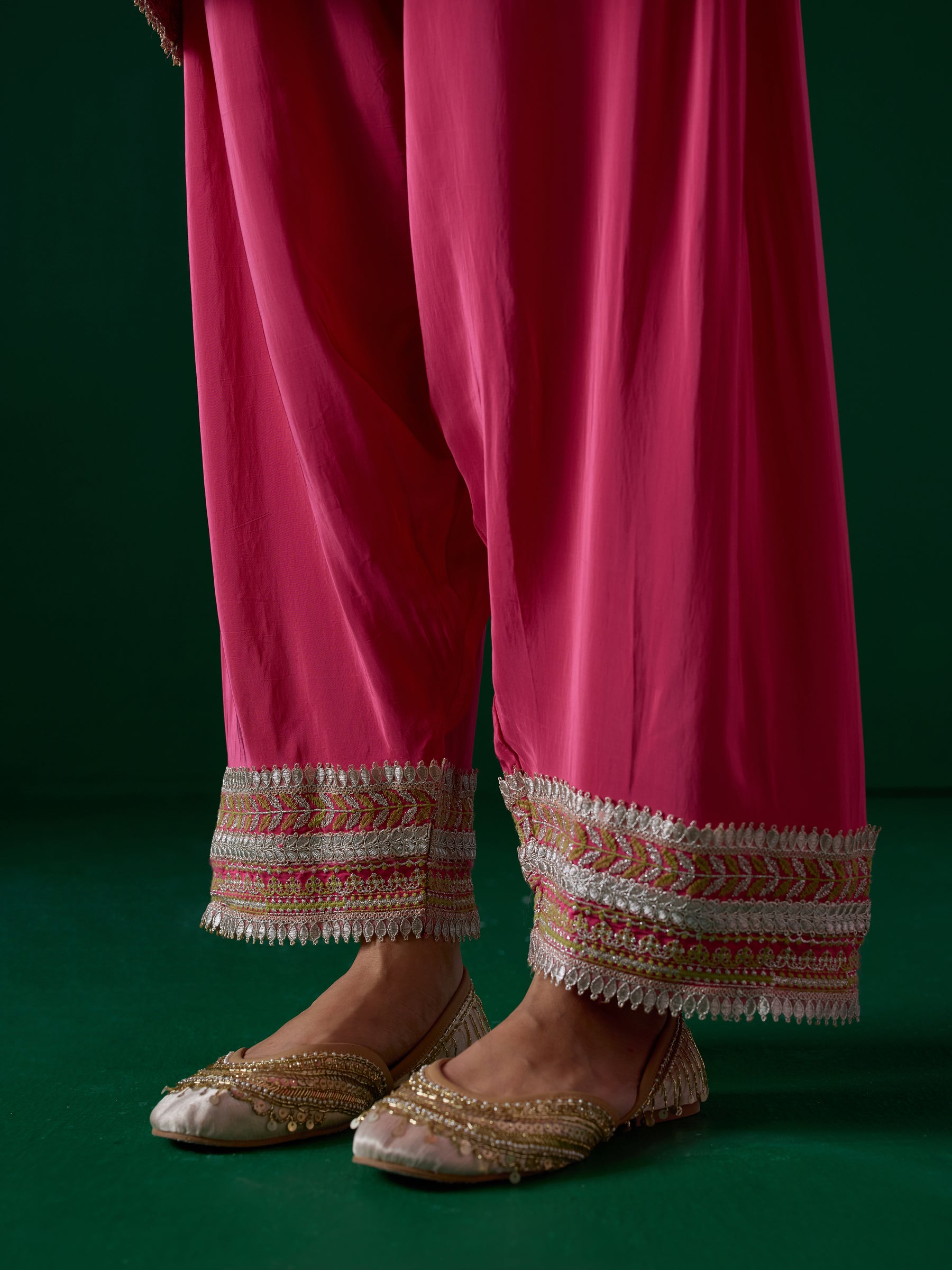 Jivara Crepe Fuschia Kurta Set