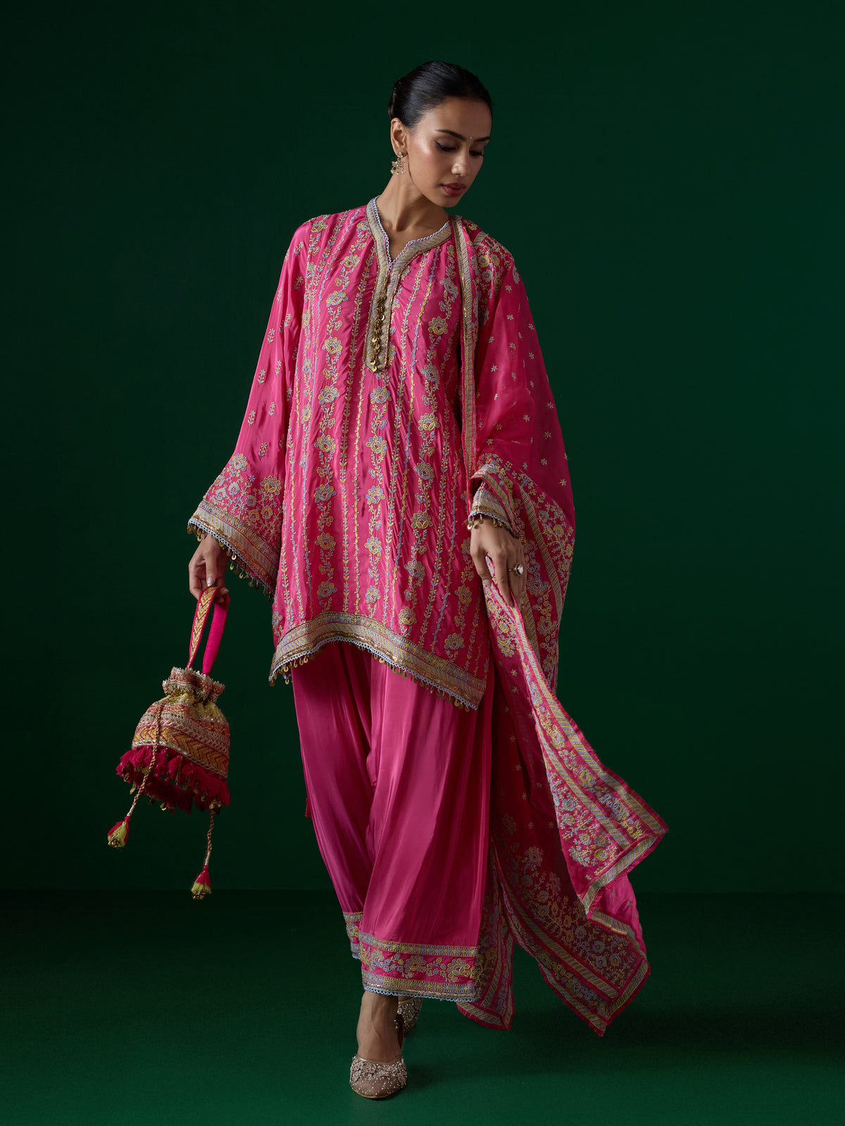 Pralika Crepe Fuchsia Kurta Set