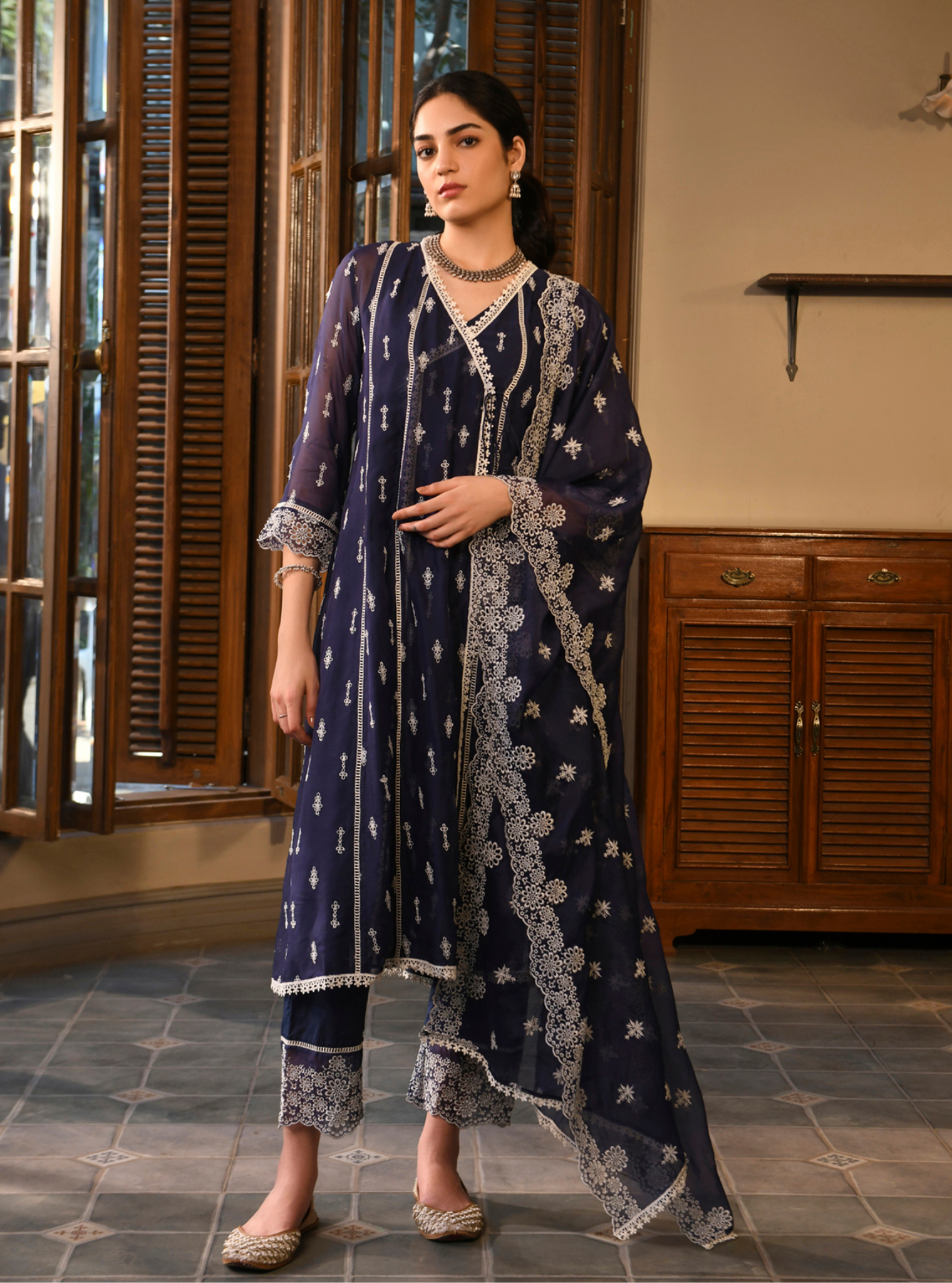 Mulmul Organza Vashti Navy Kurta With Mulmul Cotton Vashti Navy Pant