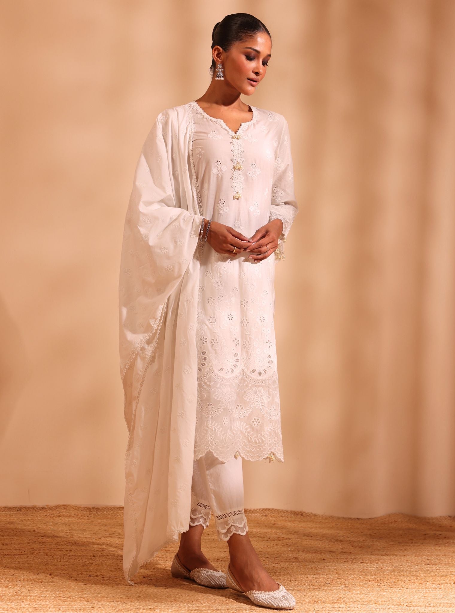 Mulmul Cotton Suma Stark White Kurta With Mulmul Cotton Yara White Pant