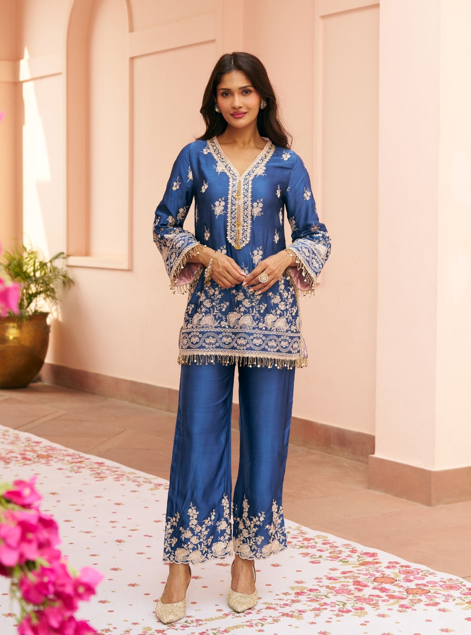 Saaj Cupro Satin Navy Kurta Set