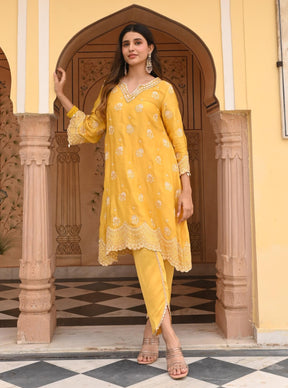 Mulmul Luxe Satin Mehar Yellow Kurta with Mulmul Luxe Satin Mehar Yellow Pant