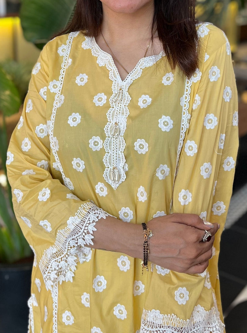 MULMUL OJAS YARN DYED COTTON KURTA-PANT SET main image 0