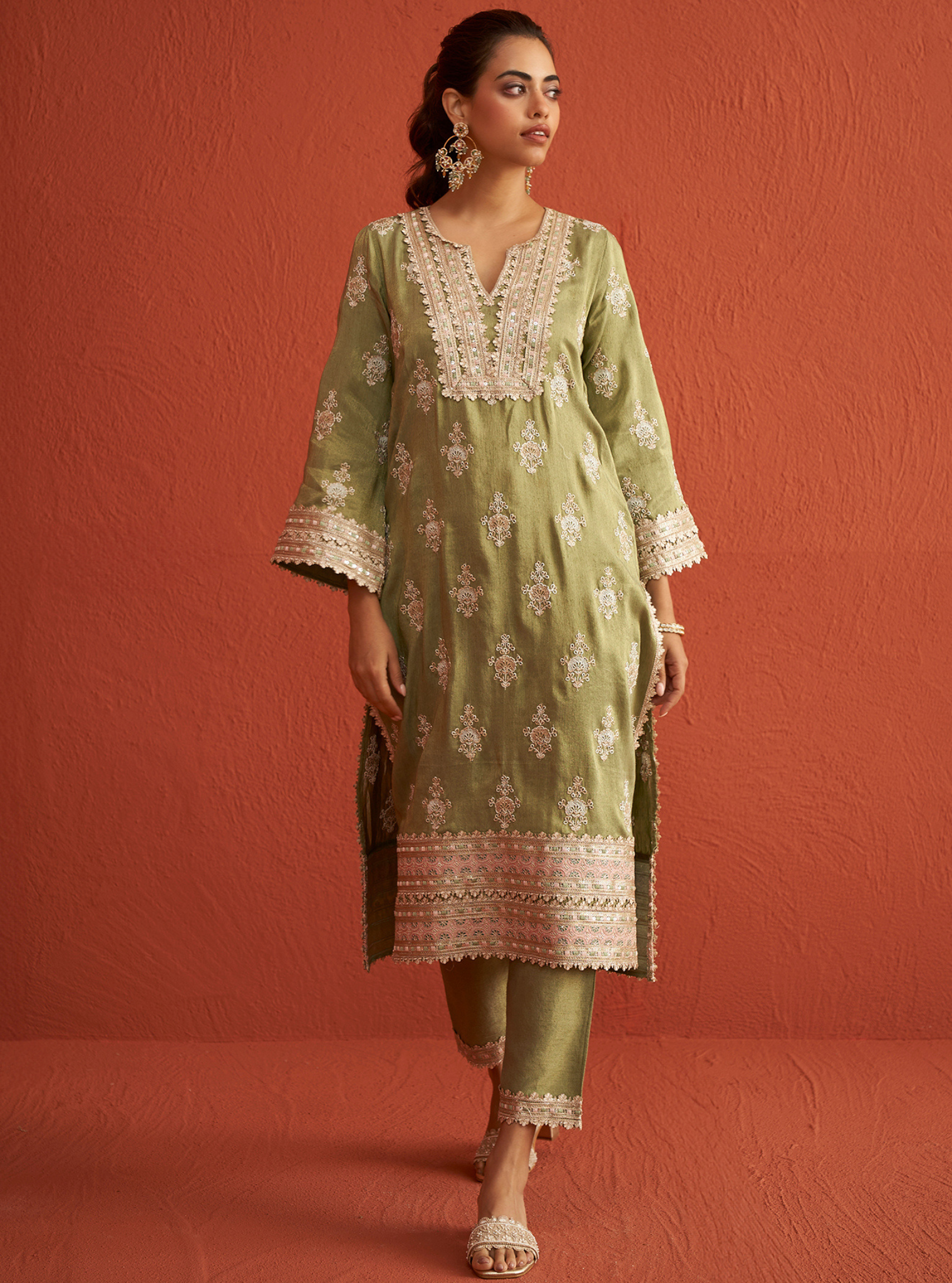 Mulmul Luxe Tissue Mitthi Sage Green Kurta With Mulmul Luxe Tissue Mitthi Sage Green Pant