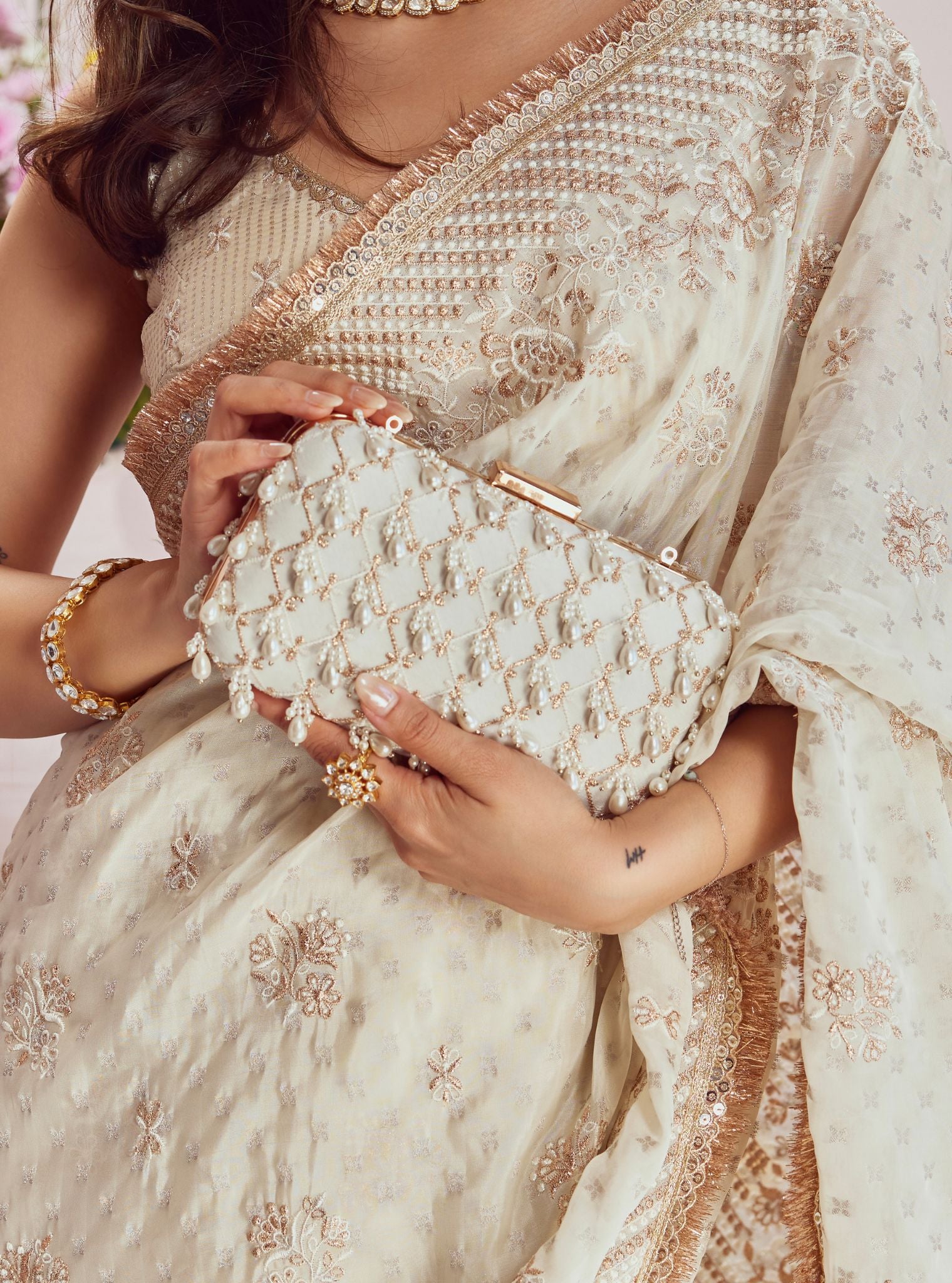 Mulmul Perla white Clutch Bag