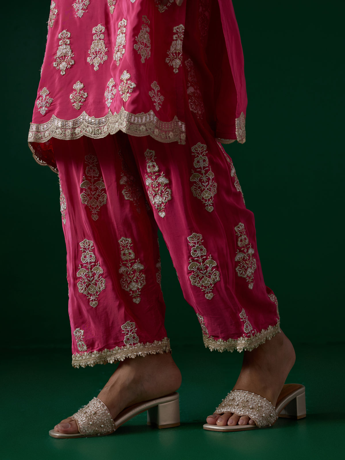 Intira Crepe Fuchsia Kurta Set