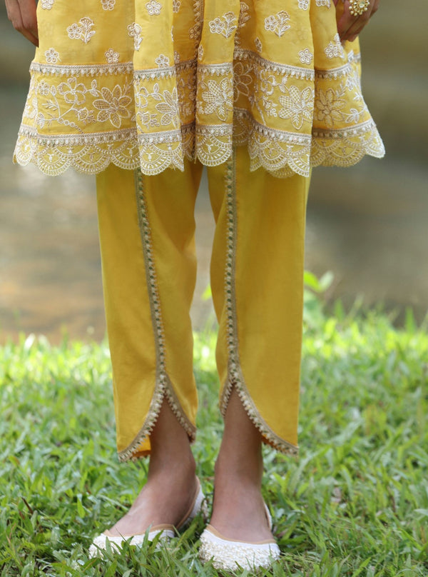 Mulmul Organza Gaatha Yellow Dupatta main image 1