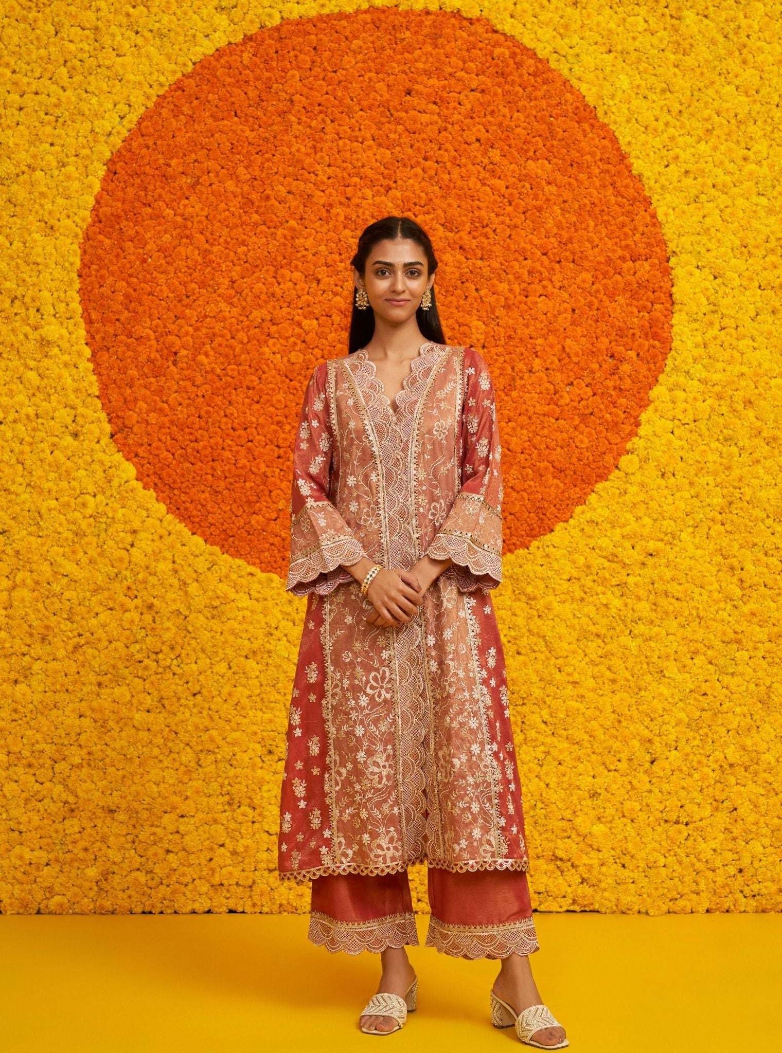 Sadke Tissue Linen Satin Red Kurta Set