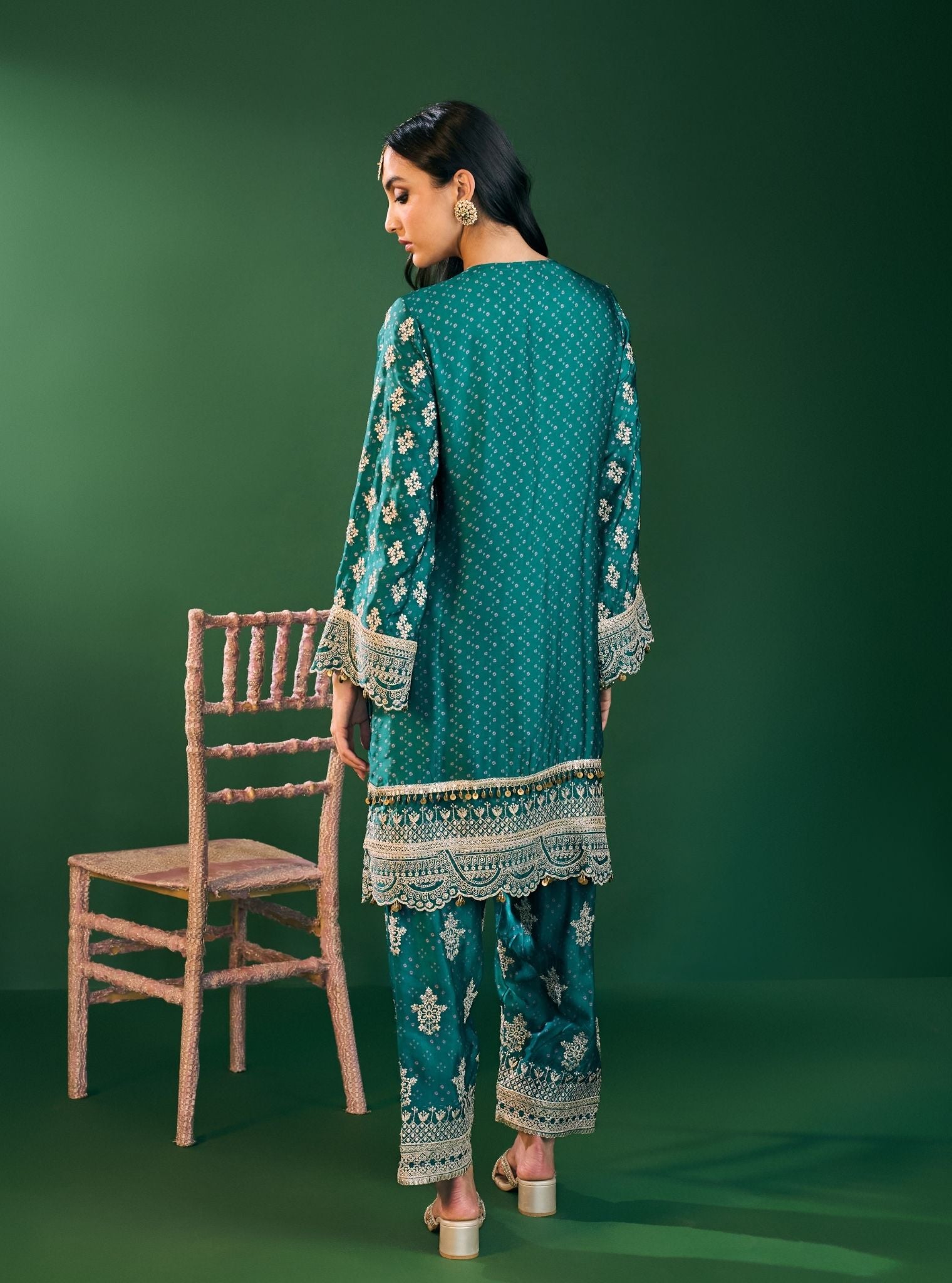 Elira Cupro Satin Emerald Green Kurta Set