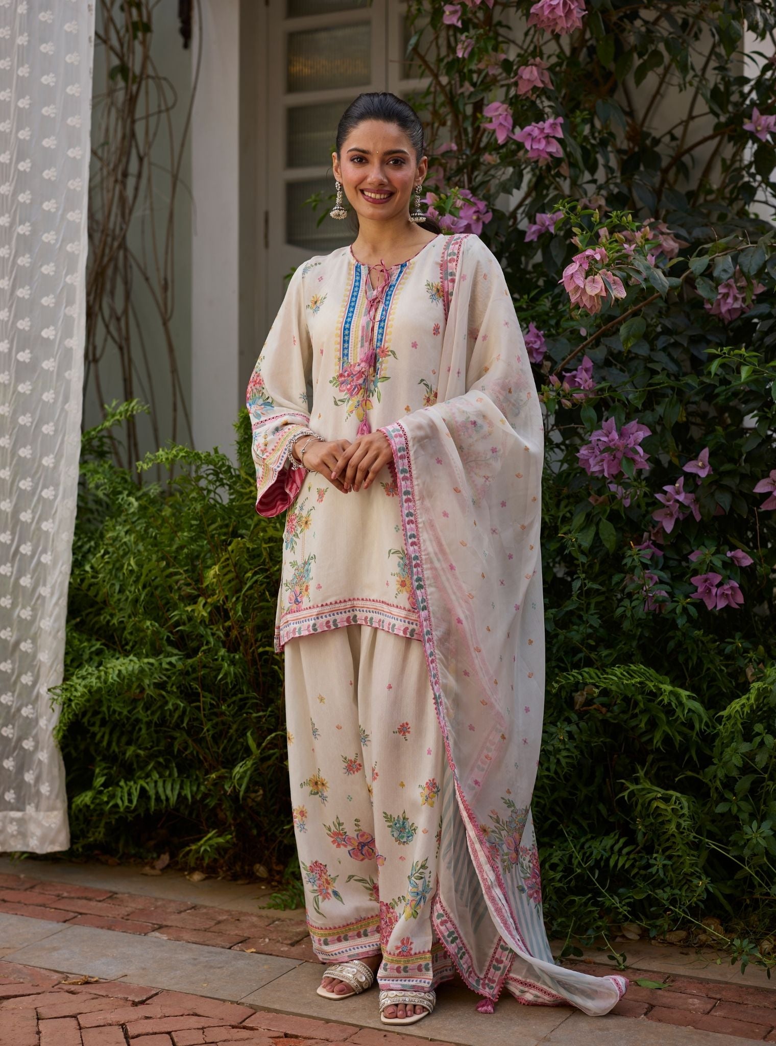 Enaara Lawn Off White Kurta With Farshi Salwar