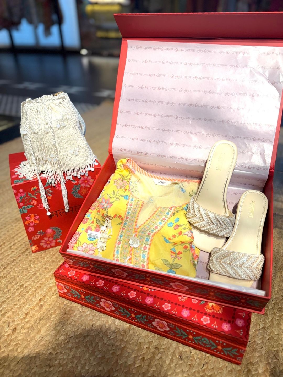 Ahaana Gift box