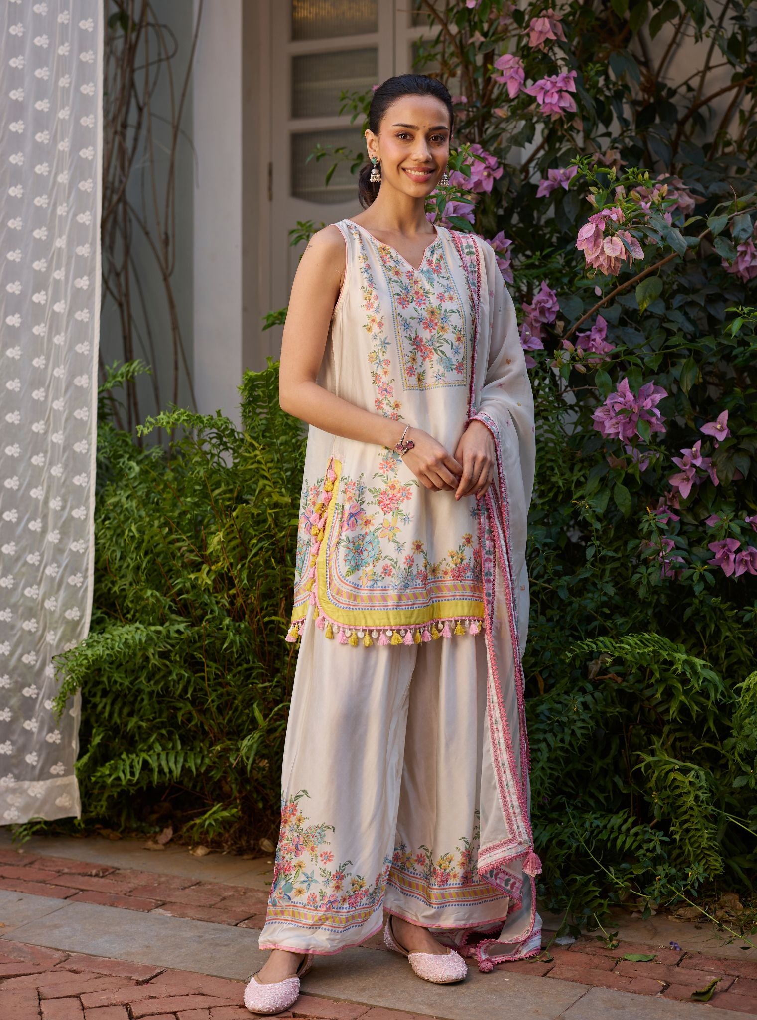 Zivae Cupro Satin Printed Off White Kurta Set