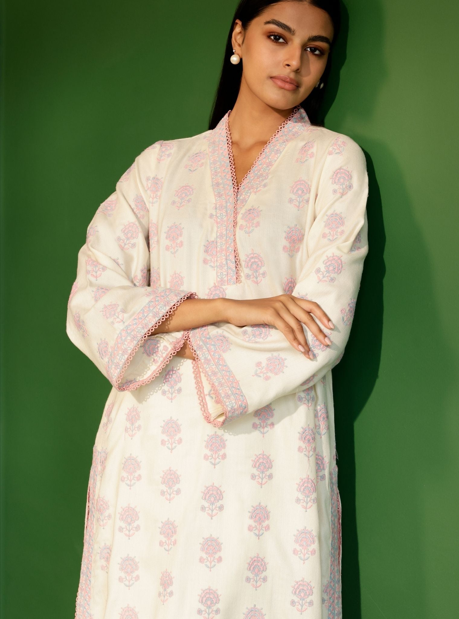 Mulmul Wool Harlow Off White Kurta With Mulmul Wool Harlow Off White Pant