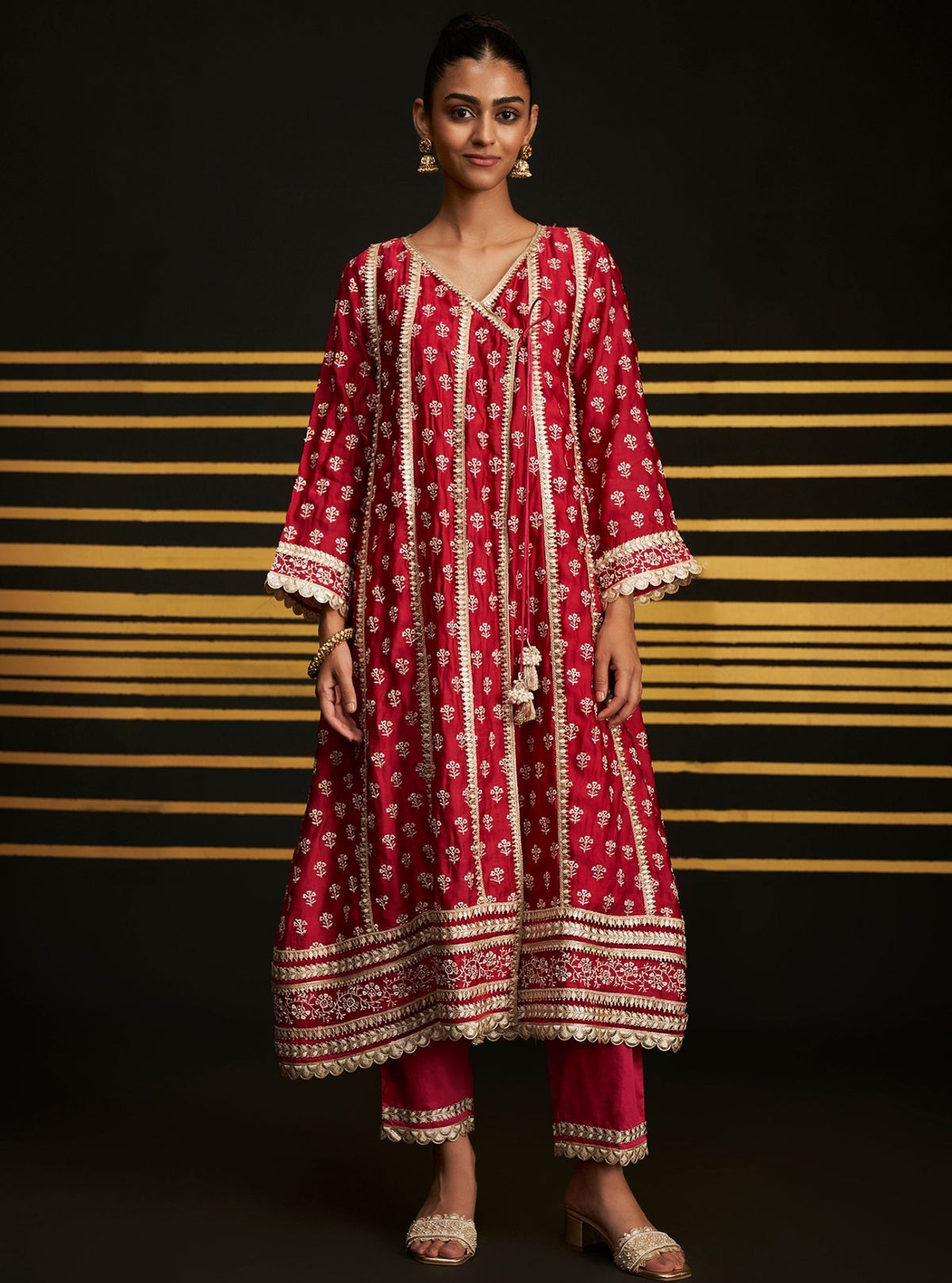Mulmul Organza Mangalam Fuschia Dupatta main image 0