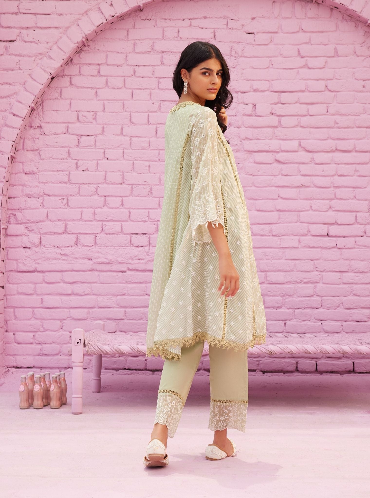 Mulmul Organza Printed Elowyn Green Kurta With Mulmul Cotton Elowyn Green Pant