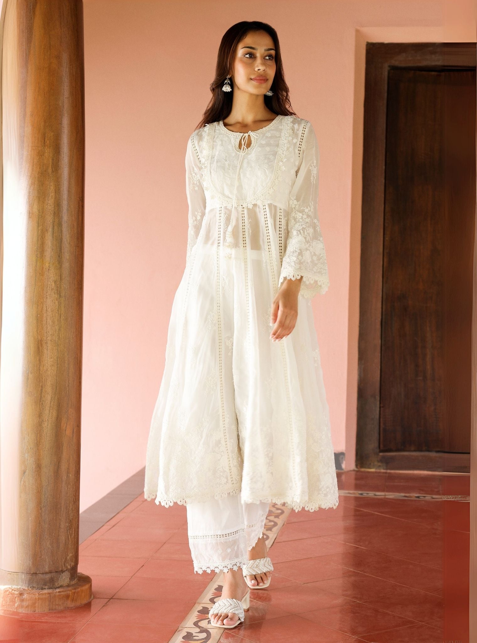 Mulmul Organza Neesa White Anarkali Kurta With Mulmul Cotton Neesa White Pant