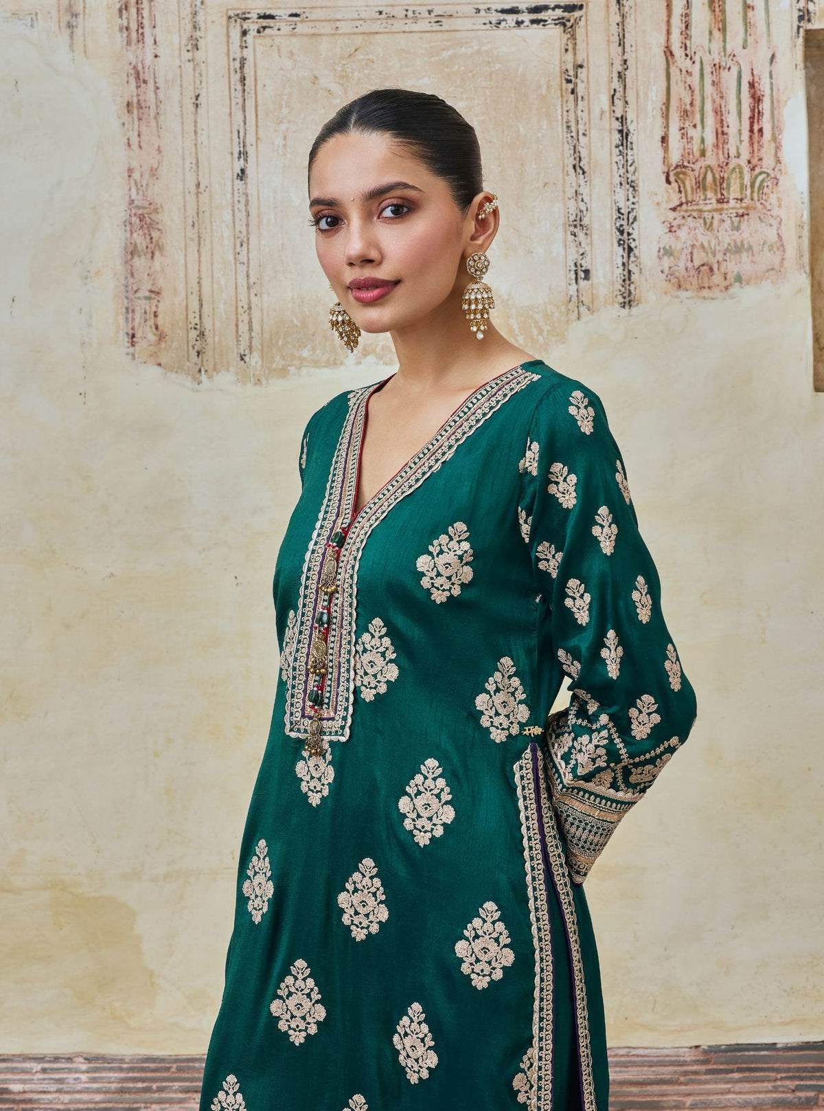 Bairi Bemberg Raw Silk Emerald Green Kurta Set