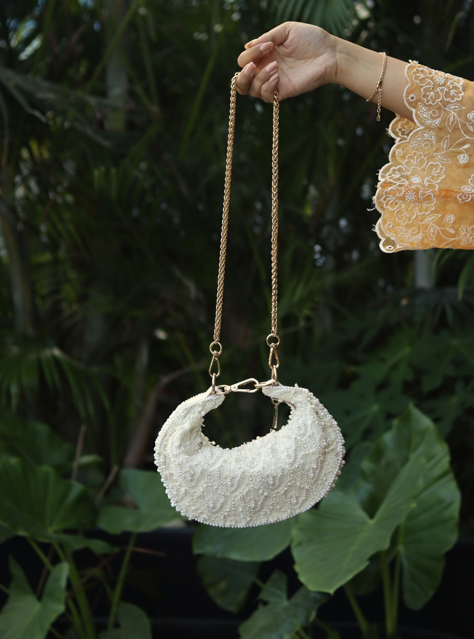 Mulmul Saaba White Moon Bag