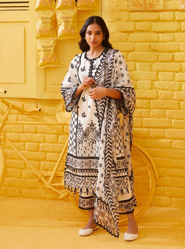 Mulmul Carvi Off white Dupatta main image 1