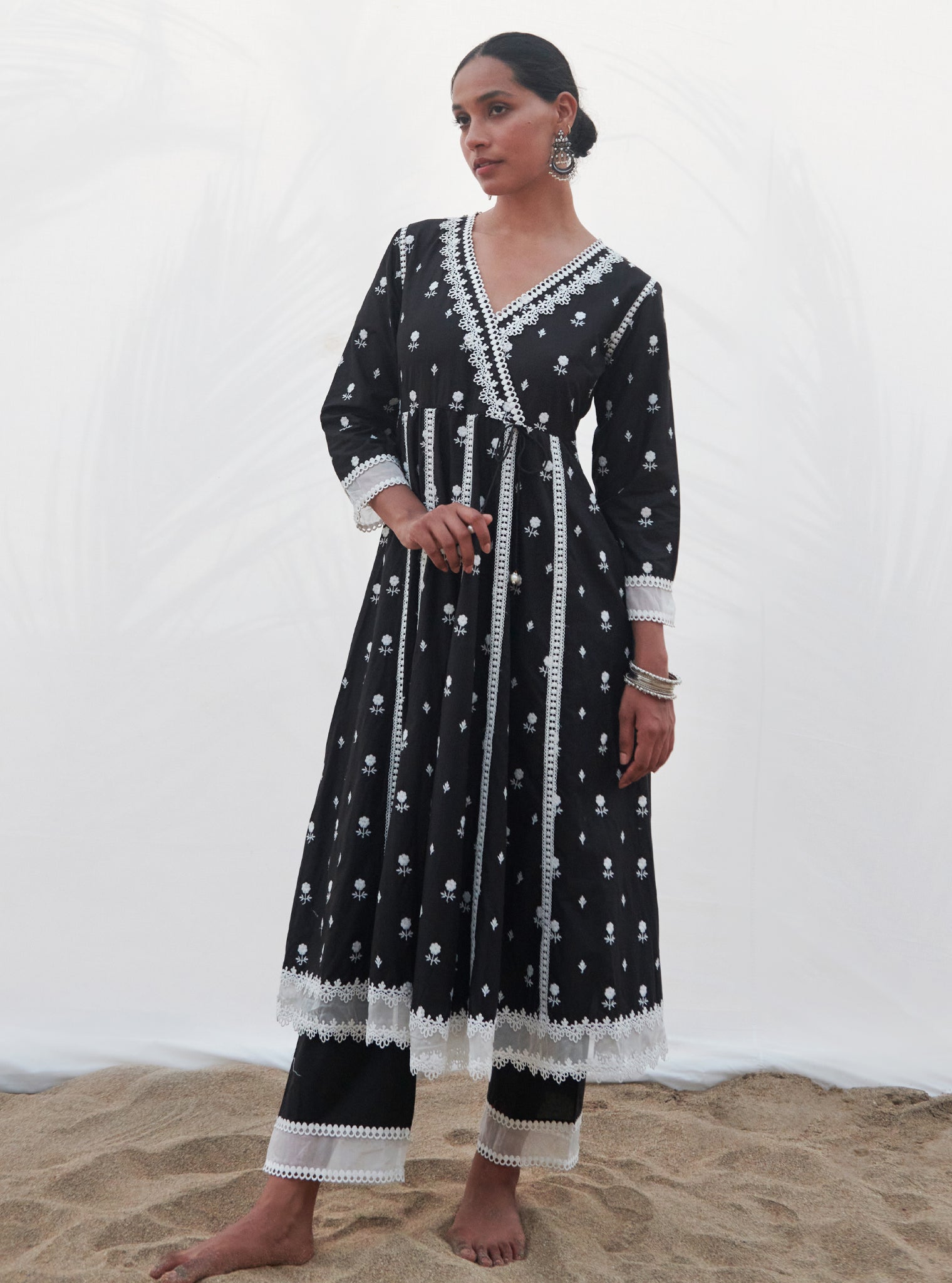 Mulmul Cotton Arambol Anarkali Black kurta