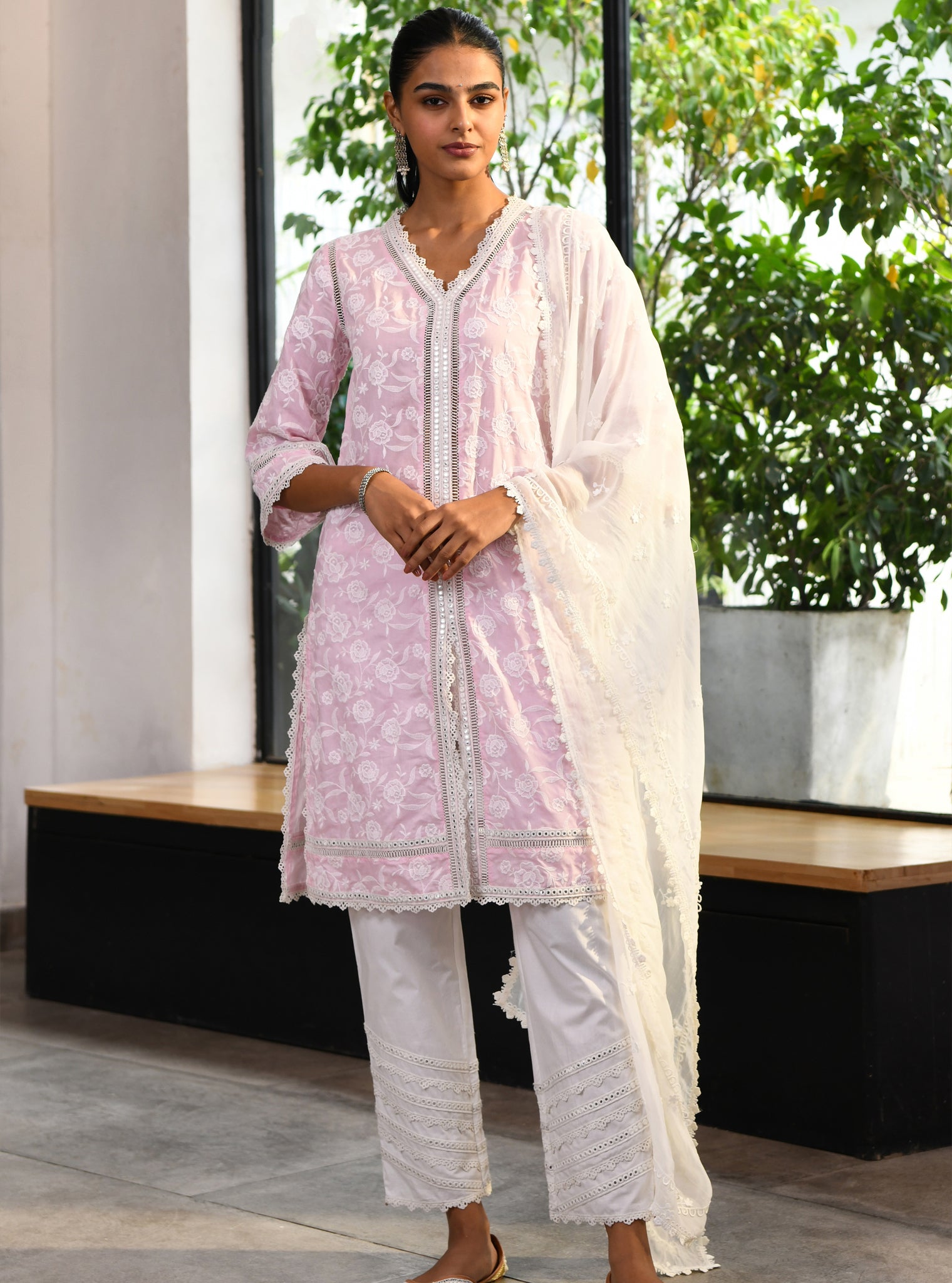 Mulmul Cotton Briallen Pink Kurta With Mulmul Cotton Wade Mirror Gota White Pant