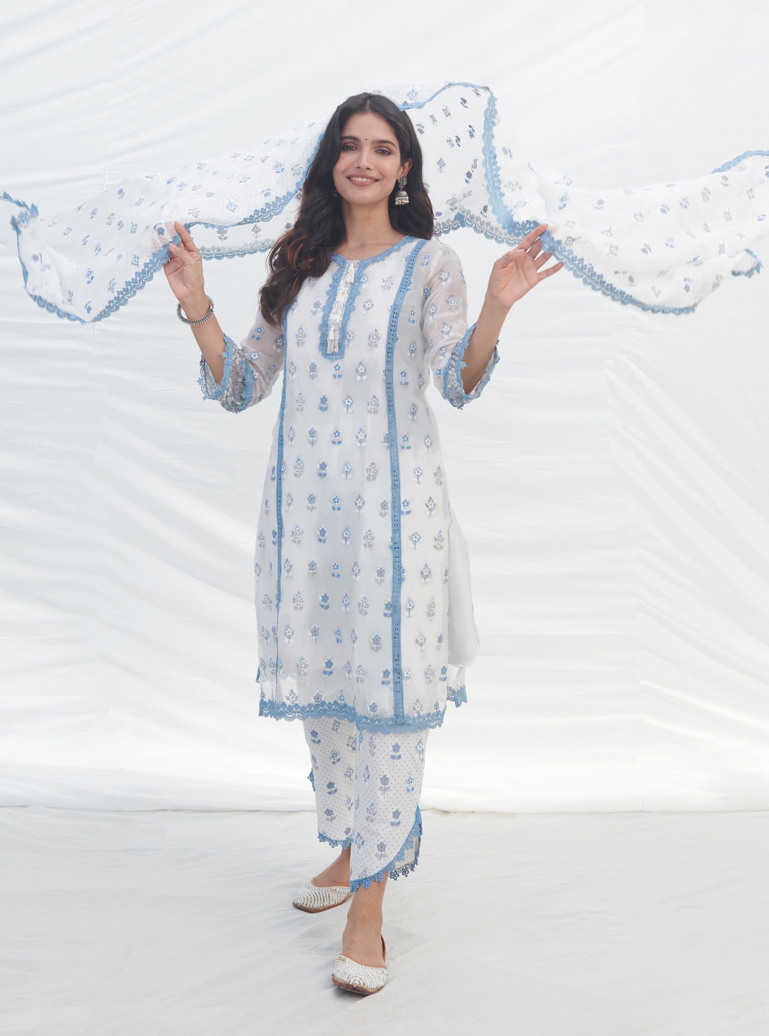 Mulmul Organza Laine Blue Kurta With Mulmul Cotton Laine Blue Pant