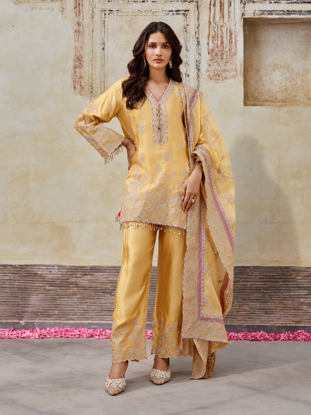 Saaj Cupro Satin Yellow Kurta Set