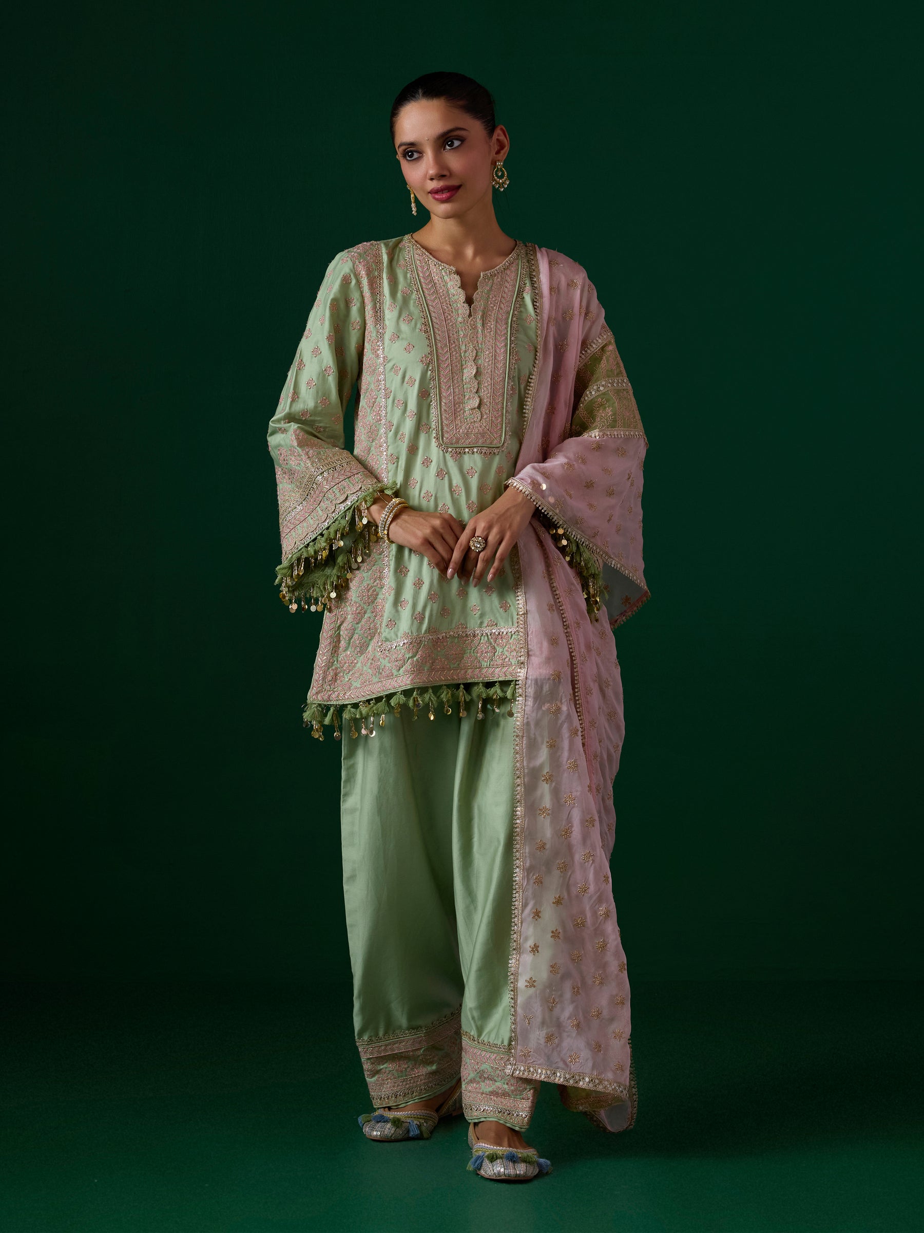 Arna Pima Satin Green Kurta Set