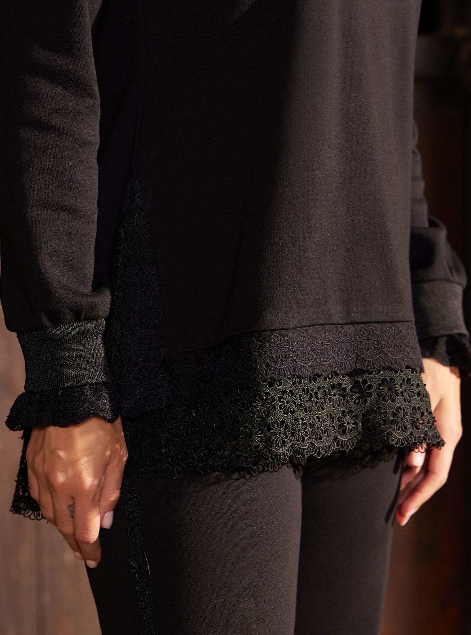 Meleta Spacer Black Top