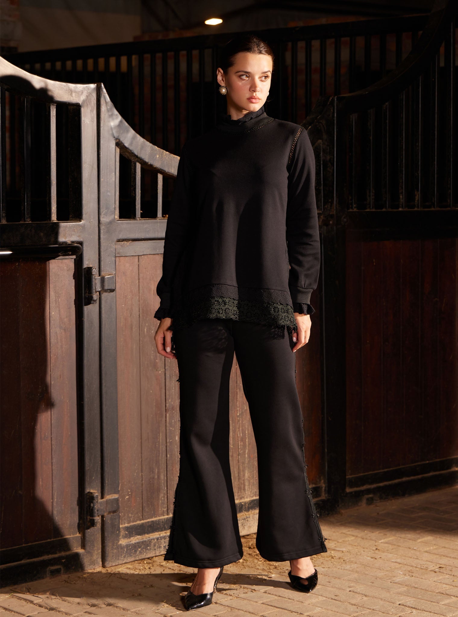 Meleta Spacer Black Top