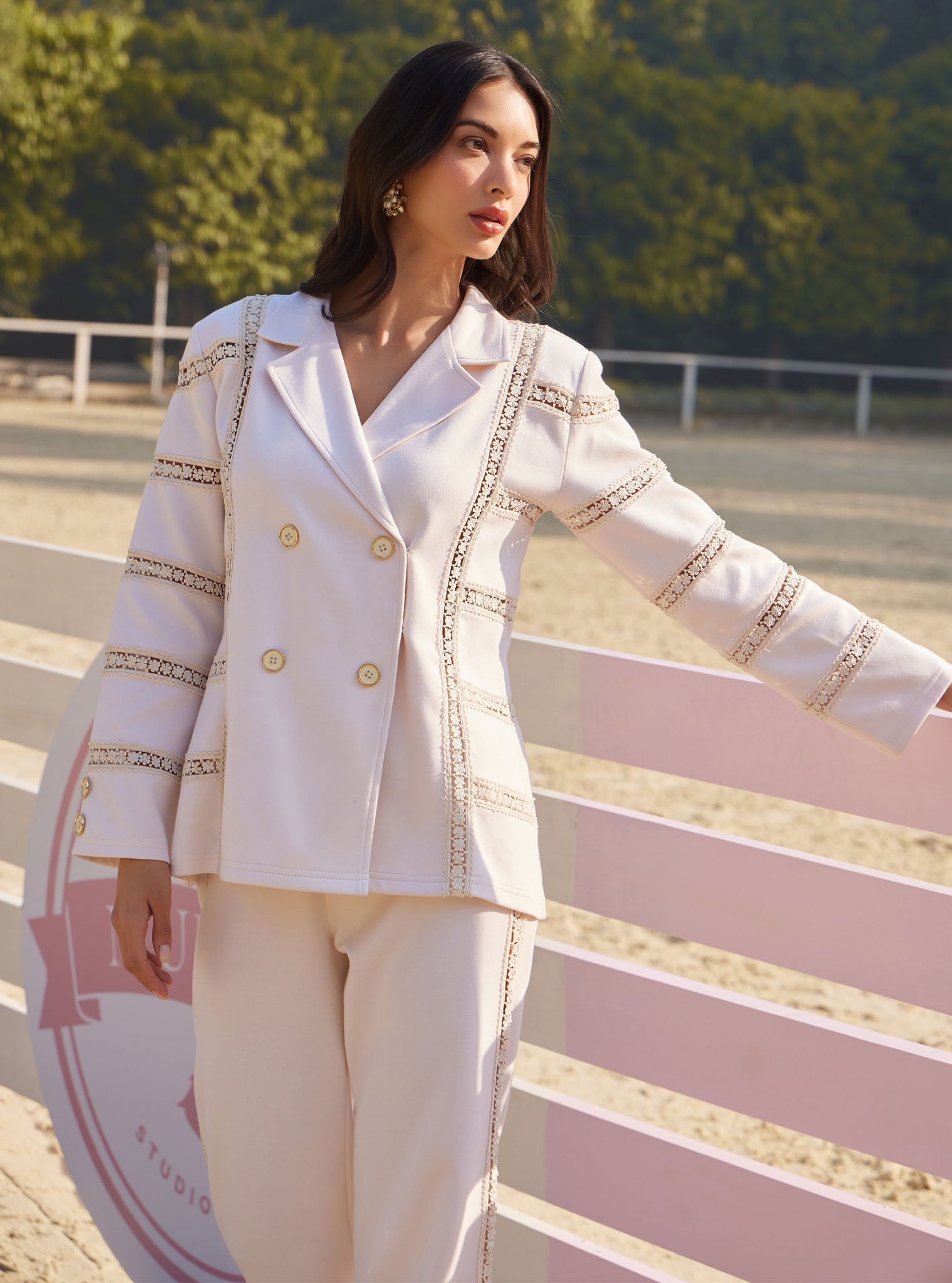 Mulmul Spacer Attica Cream Blazar