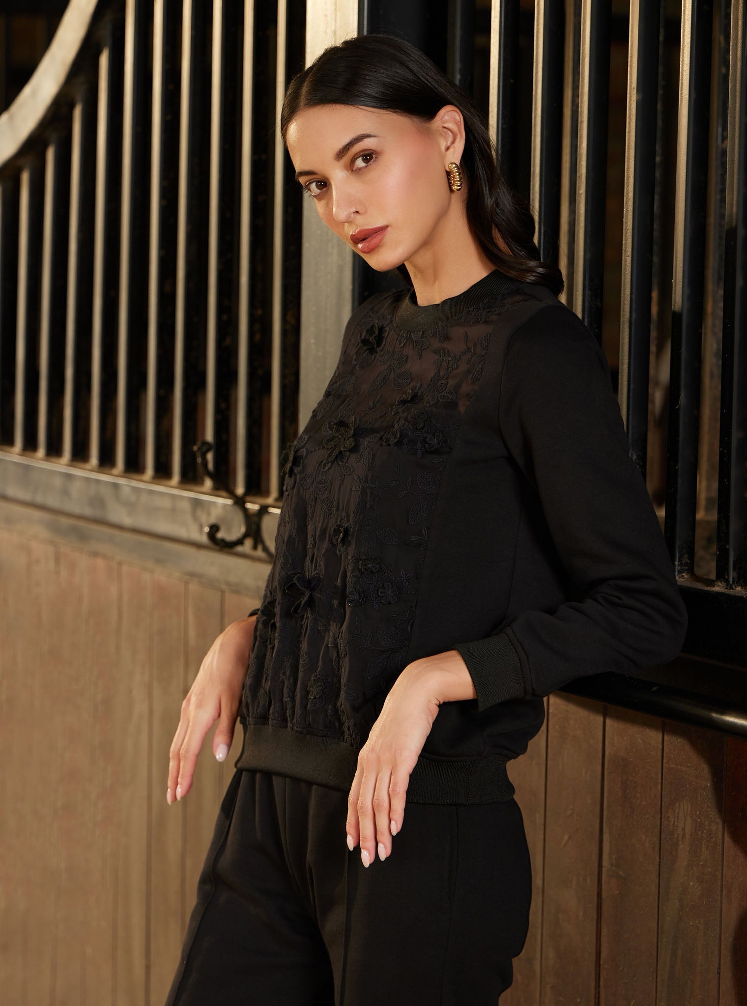 Nesoi Fleece Black Top