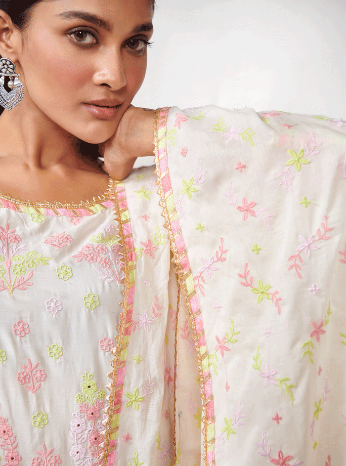 Mulmul Cotton Zahava Off White Kurta