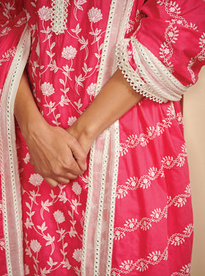 Mulmul Cotton Renisa Pink Kurta With Renisa Pink Skirt