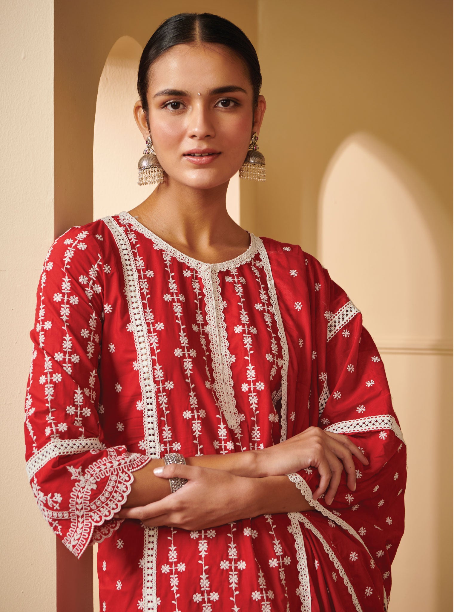 Mulmul Cotton Laiqa Red Kurta With Mulmul Cotton Floral Organza Panelled White Salwar