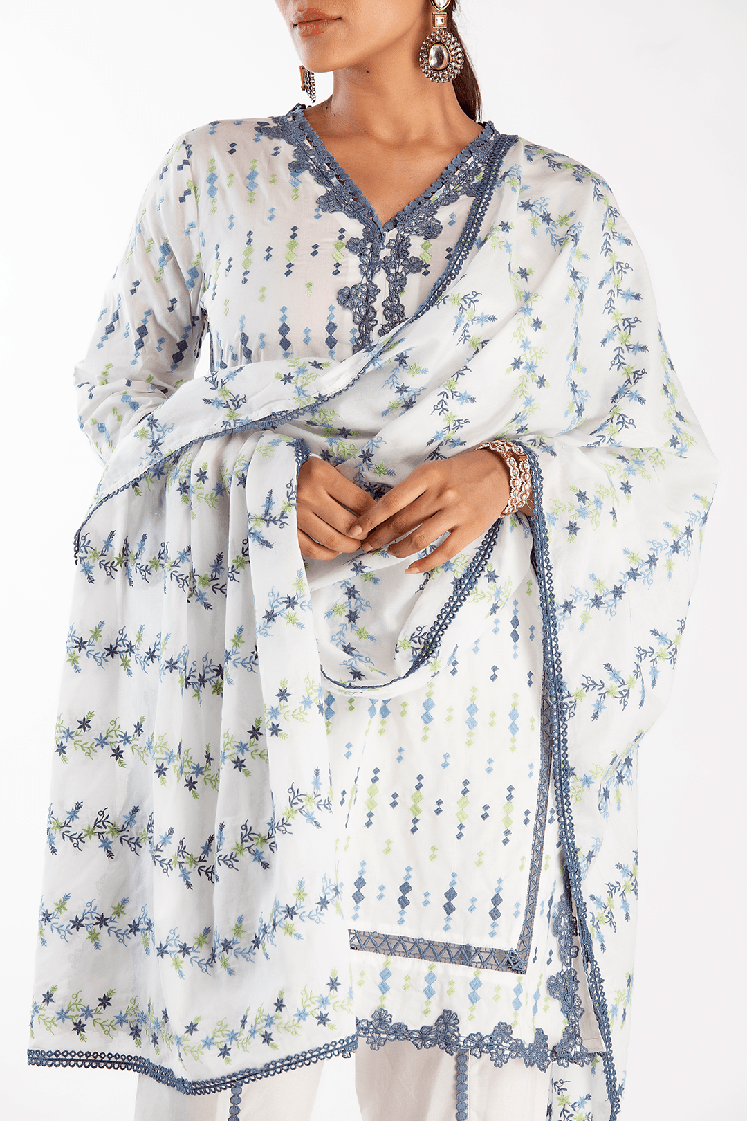Mulmul Cotton Botanica White Dupatta