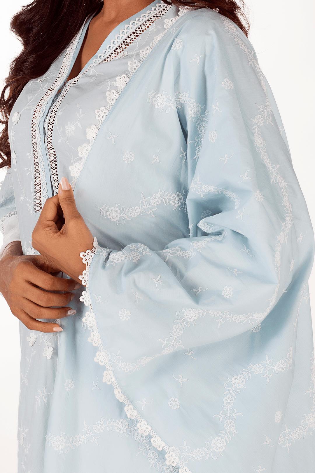 Mulmul Cotton Echo Light Blue Kurta With Sage Pant White