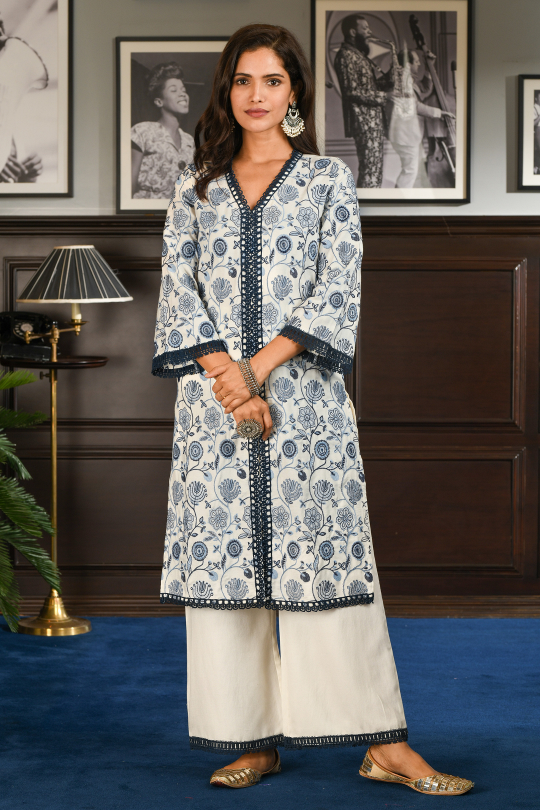 EIRA KURTA