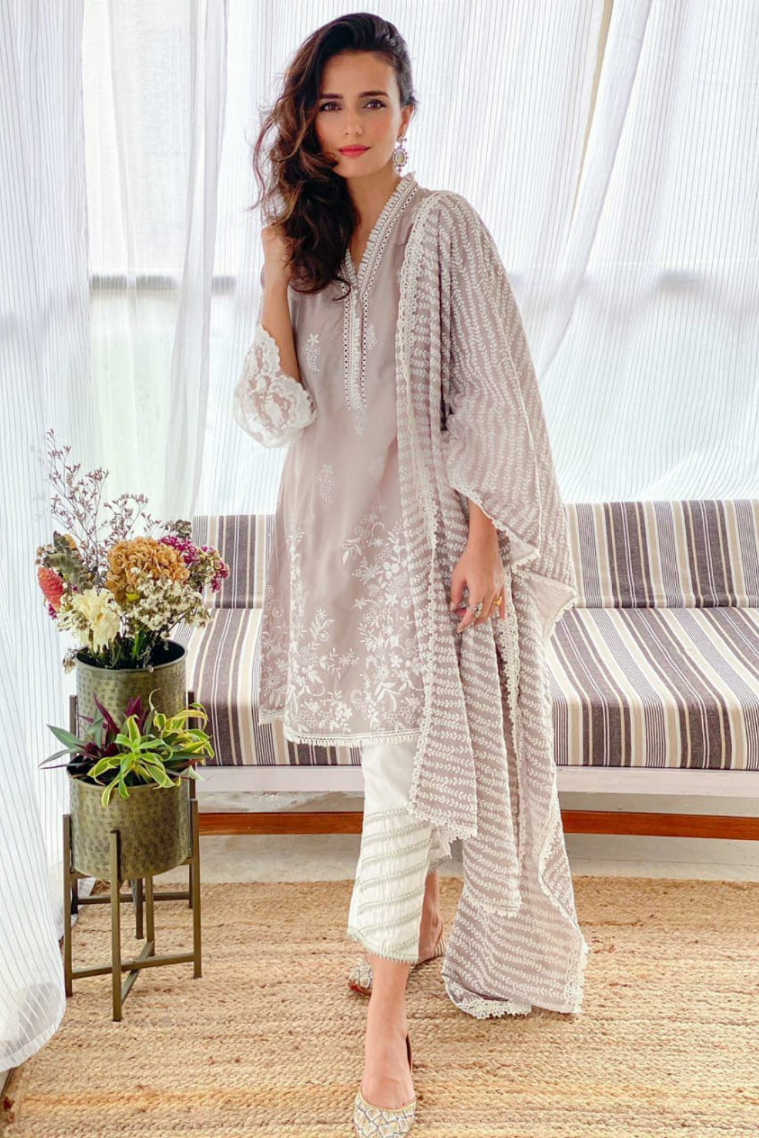 Mulmul Cotton Gemma Kurta With Diagonal Gota Pyajama